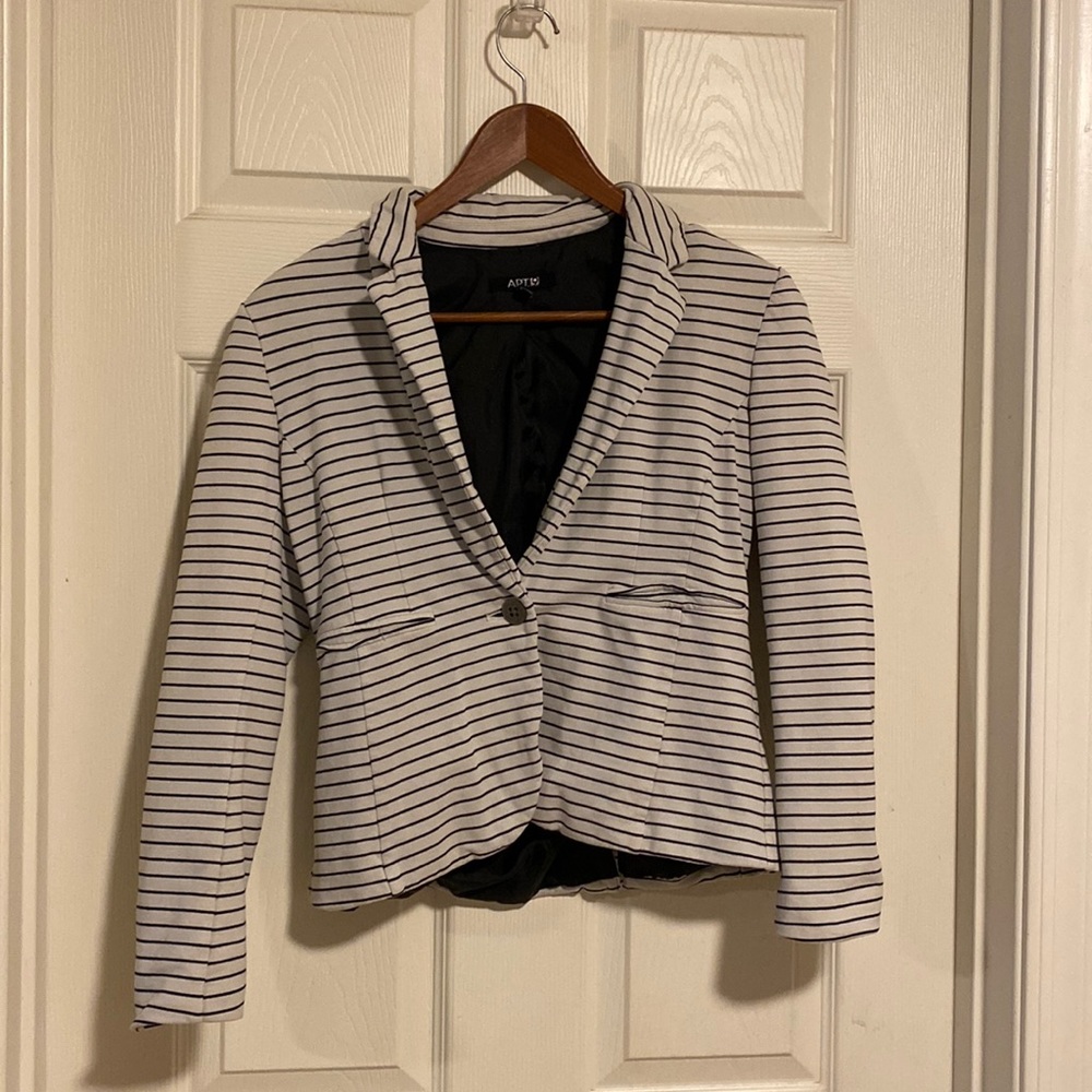 Women’s petite black and white striped blazer